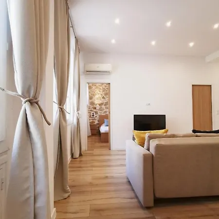 T2 Centre-ville Spacieux Lumineux Appartamento Antibes